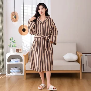 VeluLuxe – Zijdezachte Badjas met Hotelwaardige Allure voor Ultiem Ontspannen